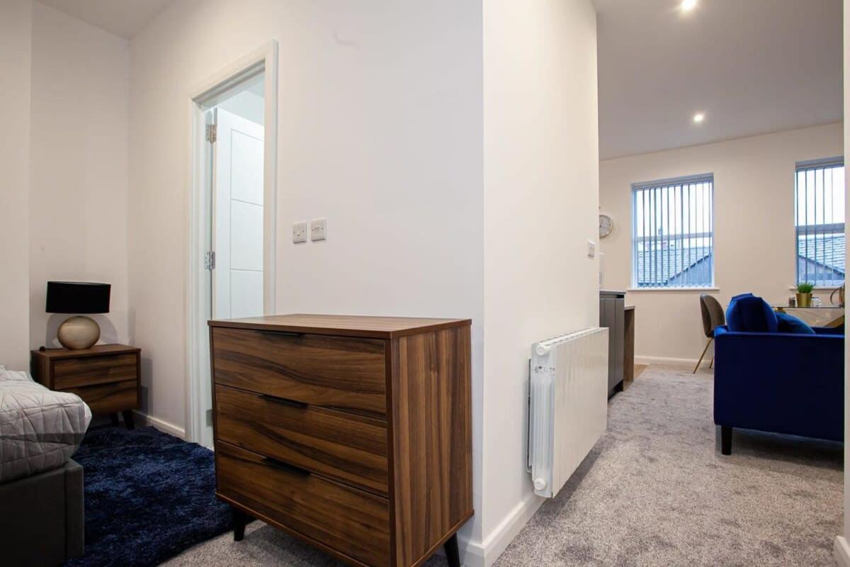 Lovely Open Plan 1 Bedroom Apartment In Bolton Exteriör bild