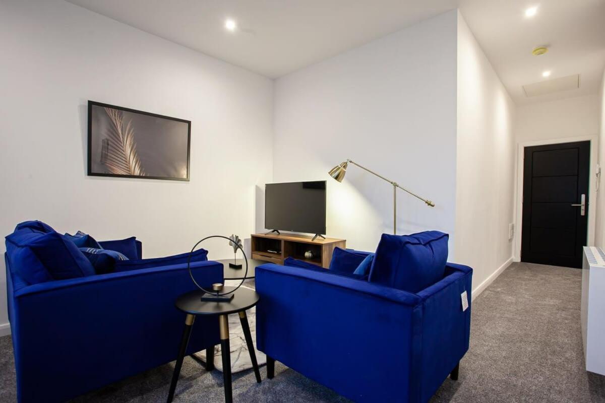 Lovely Open Plan 1 Bedroom Apartment In Bolton Exteriör bild