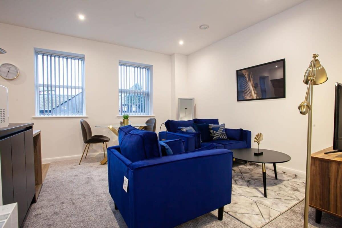 Lovely Open Plan 1 Bedroom Apartment In Bolton Exteriör bild